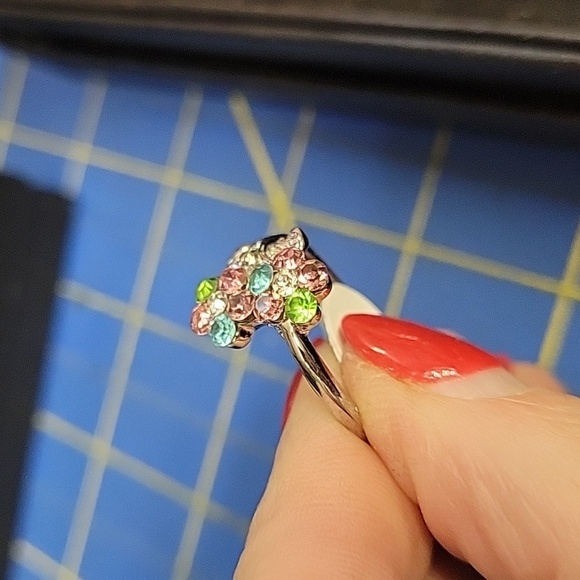 Flower Rhinestone Silver Tone Ring 8 - Picture 3 of 3